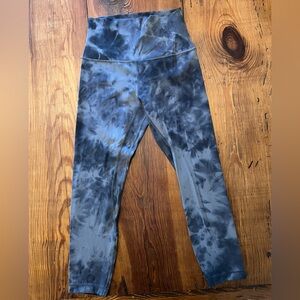 Lululemon leggings size 4